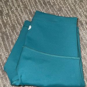 Lululemon Wunder Under Train 6” Shorts